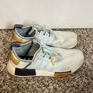 Blue NMD R1 Adidas Sneaker